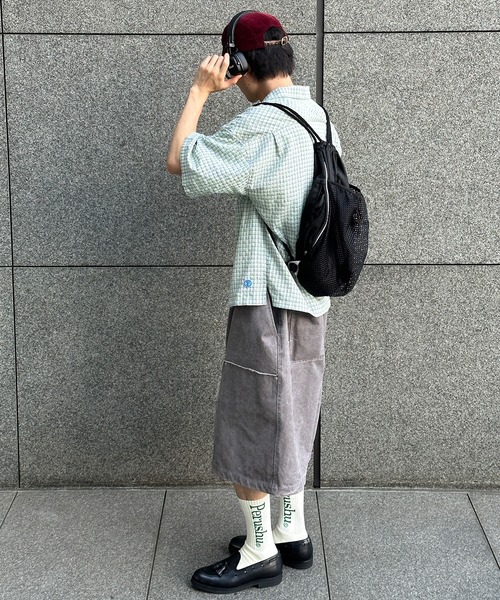 Perushu(ペルーシュ)の「シアサッカーチェック開襟シャツ(シャツ/ブラウス・メンズ・ライトブルー/ネイビー/オフホワイト・MEDIUM/LARGE)」の10枚目の写真