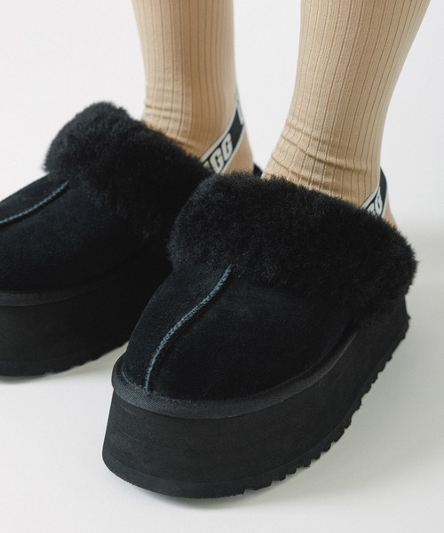 UGG(アグ)の「【WEB限定】【UGG(アグ)】Funkette(サンダル・レディース・キャメル/ブラック・23/25/24)」の19枚目の写真