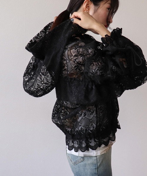 Three Four Time（ｽﾘｰﾌｫｰﾀｲﾑ）の「ドロストギャザー刺繍ジッパー