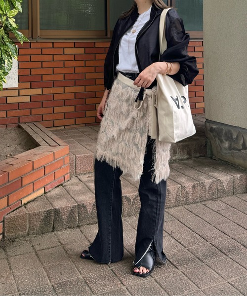 y/m by misato（イムバイミサト）の「フリンジラップスカート（スカート・レディース・アイボリー/ブラック・FREE）」の8枚目の写真