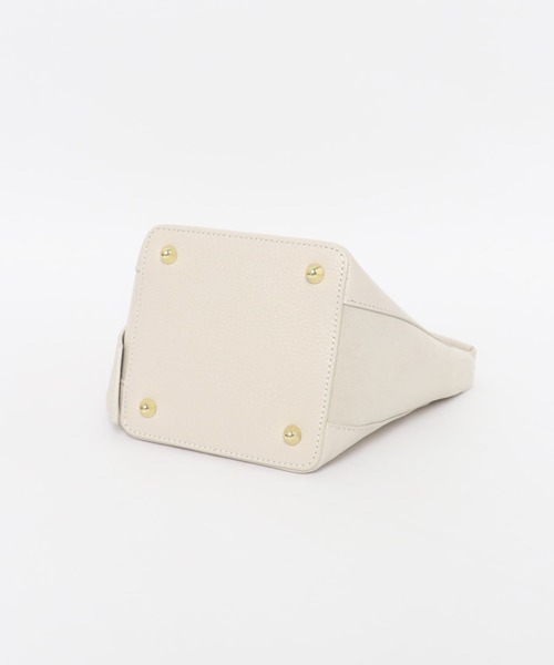 AULENTTI（オウレンティ）の「AULENTTI　2WAYスクエアショルダーバッグ（ショルダーバッグ・レディース・ブラック/ベージュ・ONE）」の12枚目の写真