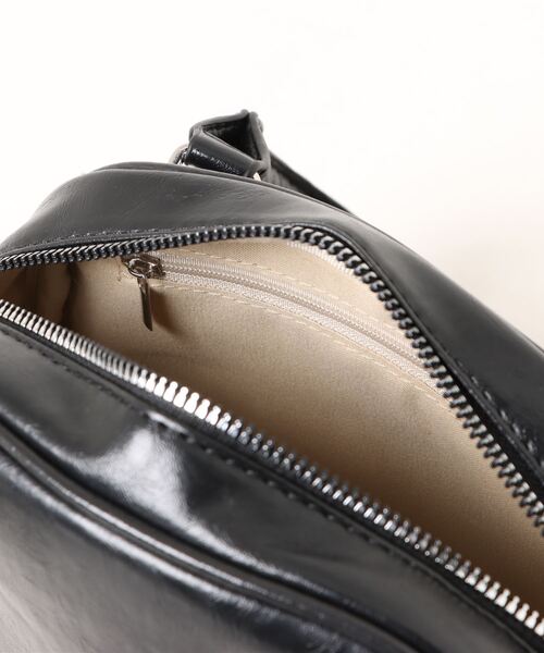 Ritzy（リッツィー）の「レトロ丸型 2way PUミニハンドバッグ ショルダーバッグ（ハンドバッグ・レディース・ダークブラウン/シルバー/ブラック/ワイン・FREE）」の9枚目の写真