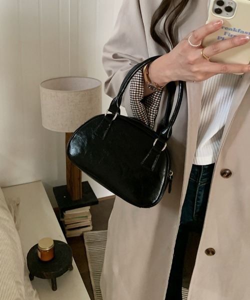 Ritzy（リッツィー）の「レトロ丸型 2way PUミニハンドバッグ ショルダーバッグ（ハンドバッグ・レディース・ダークブラウン/シルバー/ブラック/ワイン・FREE）」の17枚目の写真