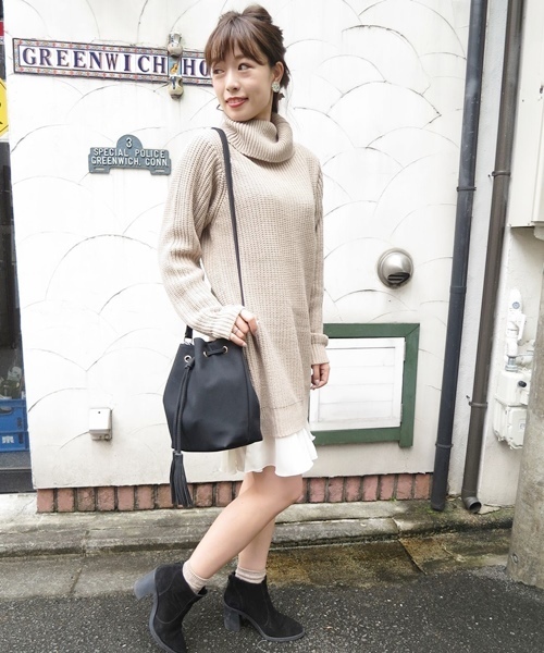 Chico（チコ）の「オフタートルニットアンサンブルワンピース（ワンピース・レディース・アイボリー/ブラック/ベージュ・FREE）」の19枚目の写真