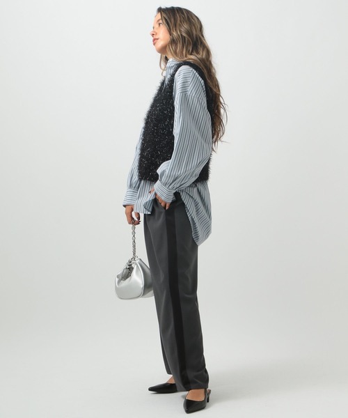 BAYFLOW（ベイフロー）の「[新色を加えて登場!!]ショートラメファーベスト（ベスト・レディース・アイボリー/ブラック/グレイッシュベージュ・FREE）」の19枚目の写真