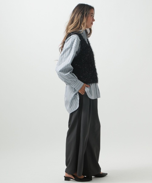 BAYFLOW（ベイフロー）の「[新色を加えて登場!!]ショートラメファーベスト（ベスト・レディース・アイボリー/ブラック/グレイッシュベージュ・FREE）」の20枚目の写真