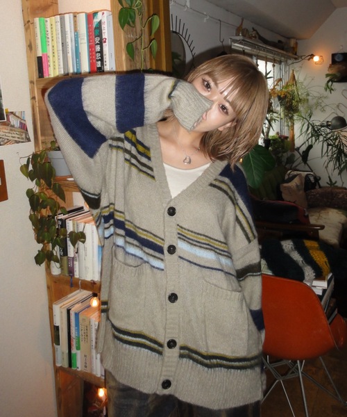 shesame(シーセム)の「mulch border cardigan(カーディガン/ボレロ・レディース・ネイビー/グレー・MEDIUM/LARGE)」の3枚目の写真