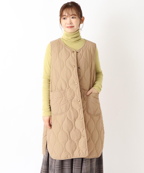 one'sterrace（ワンズテラス）の「キルティングロングベスト（その他アウター・レディース・ベージュ系8/カーキ系5/ブラック系8・02）」の2枚目の写真