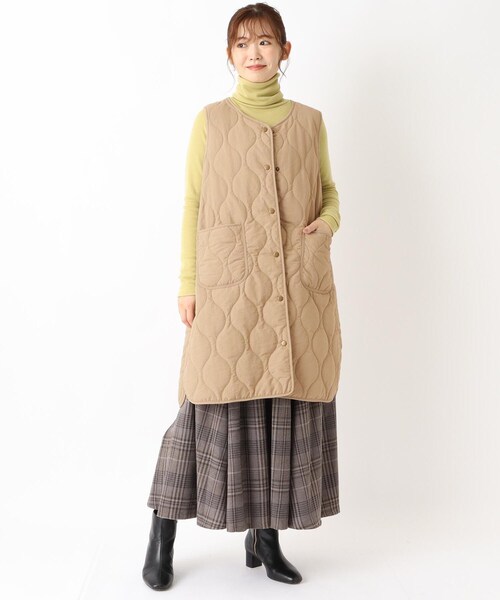 one'sterrace（ワンズテラス）の「キルティングロングベスト（その他アウター・レディース・ベージュ系8/カーキ系5/ブラック系8・02）」の17枚目の写真