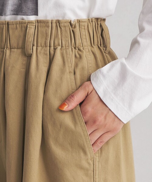 green label relaxing（グリーンレーベルリラクシング）の「＜at ease＞カーブ チノパンツ（チノパンツ・レディース・ブラック/ベージュ・40/38/34/36）」の18枚目の写真