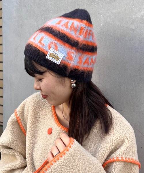 HELLO.SANFRANCISCO（ハローサンフランシスコ）の「【HELLO.SANFRANCISCO】ロゴジャガードニットビーニー（ハット・レディース・レッド/ブラック/グレー・ONE SIZE）」の2枚目の写真