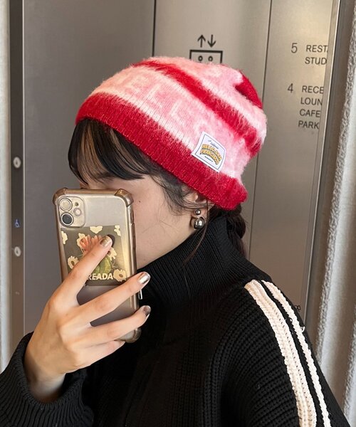 HELLO.SANFRANCISCO（ハローサンフランシスコ）の「【HELLO.SANFRANCISCO】ロゴジャガードニットビーニー（ハット・レディース・レッド/ブラック/グレー・ONE SIZE）」の9枚目の写真
