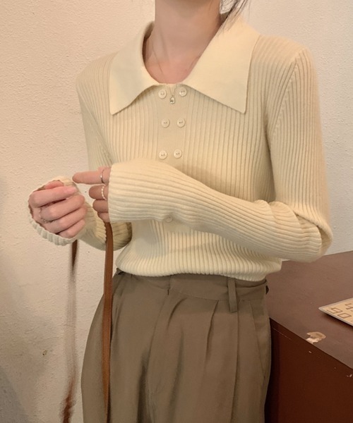 ECLIN(エクラン)の「ダブルボタンポロニットプルオーバー(ニット/セーター・レディース・ブラウン/ベージュ/カーキ/ブラック/アイボリー/モカ・FREE)」の15枚目の写真