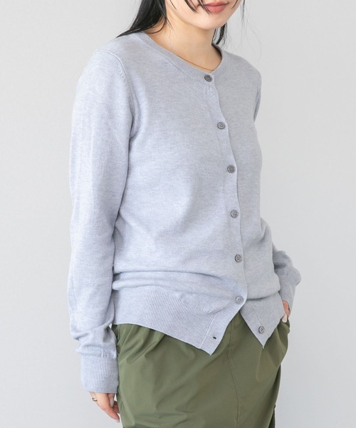LinoU.(リノユー)の「クルーネックニットカーディガン(カーディガン/ボレロ・レディース・アイボリー/レッド/ブルー/ベージュ/グレー/ホワイト/ブラック・M)」の5枚目の写真