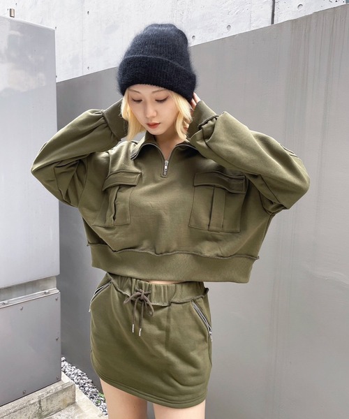 ENVYM（アンビー）の「ポケットデザインハーフジップスウェット（スウェット・レディース・ブラック/グレー/カーキ・FREE）」の3枚目の写真