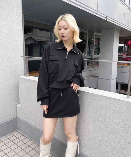 ENVYM（アンビー）の「ポケットデザインハーフジップスウェット（スウェット・レディース・ブラック/グレー/カーキ・FREE）」の11枚目の写真