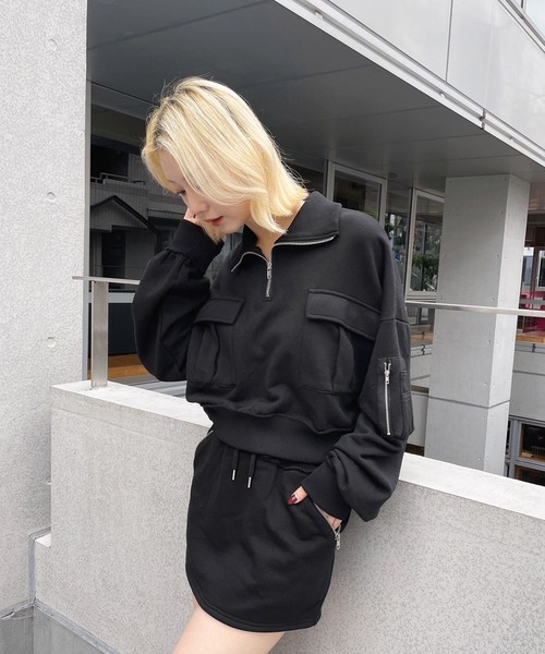 ENVYM（アンビー）の「ポケットデザインハーフジップスウェット（スウェット・レディース・ブラック/グレー/カーキ・FREE）」の9枚目の写真