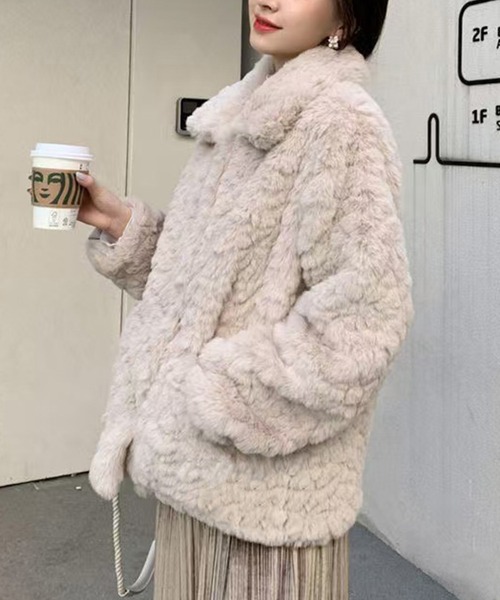 ENLIKE（エンリケ）の「ステンカラーフェイクファージャケット（その他アウター・レディース・アイボリー/ブラウン・FREE）」の9枚目の写真