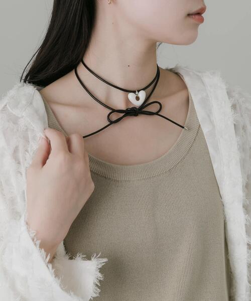 SMELLY（スメリー）の「ハートワントップロングコードチョーカー（ネックレス・レディース・ホワイト系その他・-）」の4枚目の写真