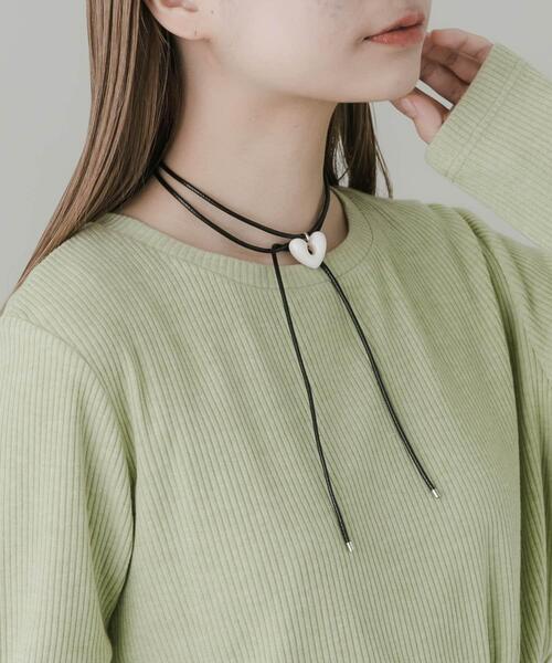 SMELLY（スメリー）の「ハートワントップロングコードチョーカー（ネックレス・レディース・ホワイト系その他・-）」の6枚目の写真