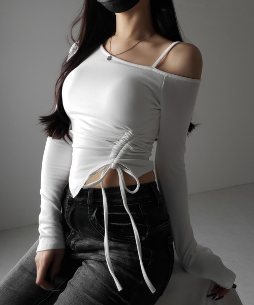 me+em select(ミームセレクト)の「※【 裏起毛 / カップ付 】サイドシャーリングリボンワンショルトップス / side shirring ribbon one shoulder tops(Tシャツ/カットソー・レディース・ホワイト/グレー/ブラック・FREE)」の16枚目の写真