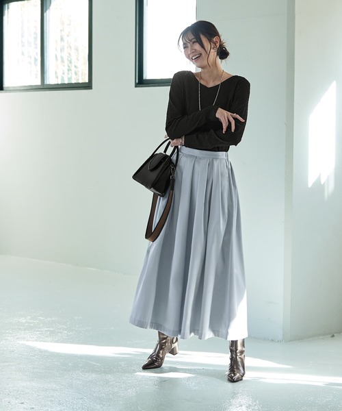 STYLE DELI(スタイルデリ)の「微光沢生地タックスカート(スカート・レディース・チャコールグレー/ライトブルー・SMALL/MEDIUM)」の14枚目の写真