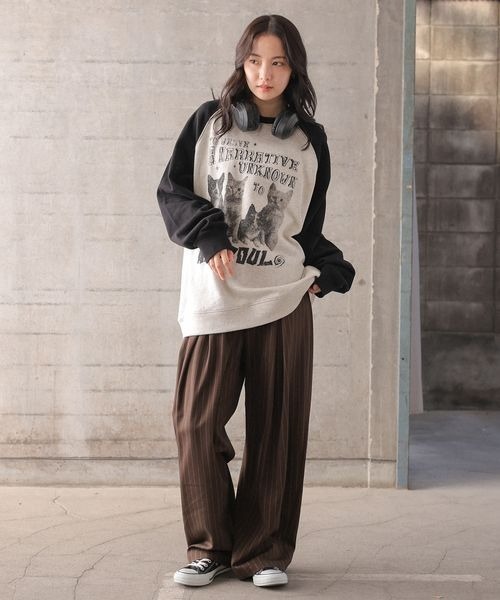 PBLIM(ページボーイリム)の「《UNISEX》パンクキャットスウェット(スウェット・レディース・ブルー/グリーン/アイボリー・MEDIUM/LARGE)」の4枚目の写真