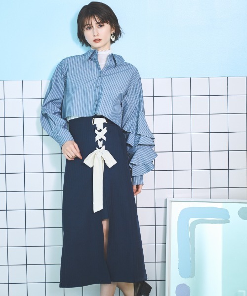 AND COUTURE(アンドクチュール)の「ストライプアシメフリルクロップドシャツ(シャツ/ブラウス・レディース・ブルー系その他/ブラック系その他/サックスブルー/レッド系その他・FREE)」の18枚目の写真