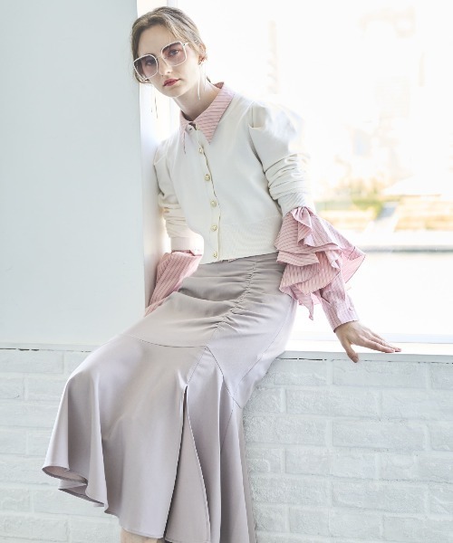 AND COUTURE(アンドクチュール)の「ストライプアシメフリルクロップドシャツ(シャツ/ブラウス・レディース・ブルー系その他/ブラック系その他/サックスブルー/レッド系その他・FREE)」の16枚目の写真