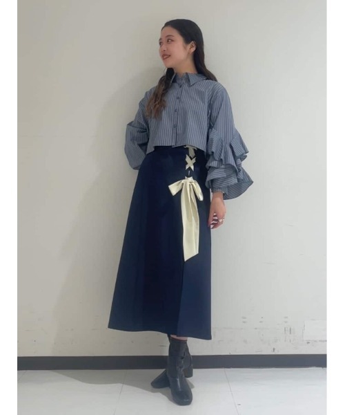 AND COUTURE(アンドクチュール)の「ストライプアシメフリルクロップドシャツ(シャツ/ブラウス・レディース・ブルー系その他/ブラック系その他/サックスブルー/レッド系その他・FREE)」の12枚目の写真