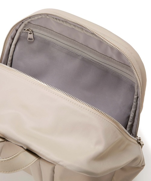 Breath TOPKAPI(ブレストプカピ)の「【Breath TOPKAPI】防水ナイロン レザーコンビ PC対応 リュック バックパック(バックパック/リュック・レディース・ライトベージュ/ブラック・FREE)」の8枚目の写真