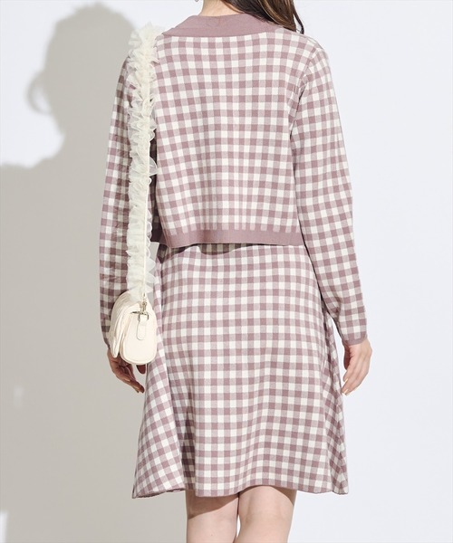 SWINGLE(スウィングル)の「配色ギンガムチェックニットカーディガン(カーディガン/ボレロ・レディース・ブラック系その他5/レッド系その他5・FREE)」の8枚目の写真