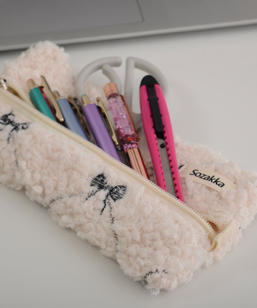 Mayree（メイリー）の「【float】リボン もこもこ ポーチ/ペンポーチ（ポーチ・レディース・オフホワイト・FREE）」の5枚目の写真