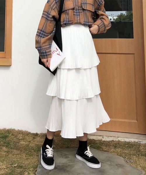 SallyLunn(サリーラン)の「レイヤーフリルスカート(スカート・レディース・ブラック/ホワイト・FREE)」の6枚目の写真