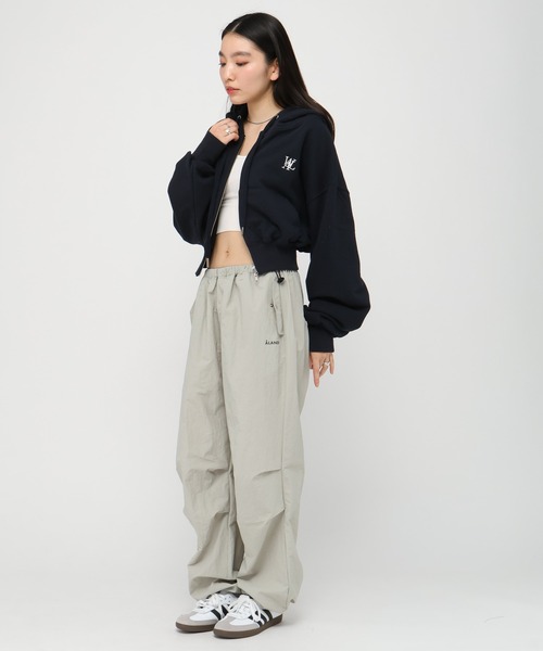 WOOALONG(ウアロン)の「【UNISEX】WOOALONG/シグネチャーフードジップ(ウラケ)(パーカー・レディース・ライトグレー/ブラウン系その他/ネイビー/チャコール・SMALL)」の18枚目の写真