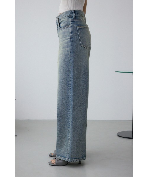 AZUL by moussy(アズールバイマウジー)の「AZUL DENIM ヴィンテージワイドデニム(デニムパンツ・レディース・ライトブルー/ブラック・SMALL/MEDIUM)」の4枚目の写真