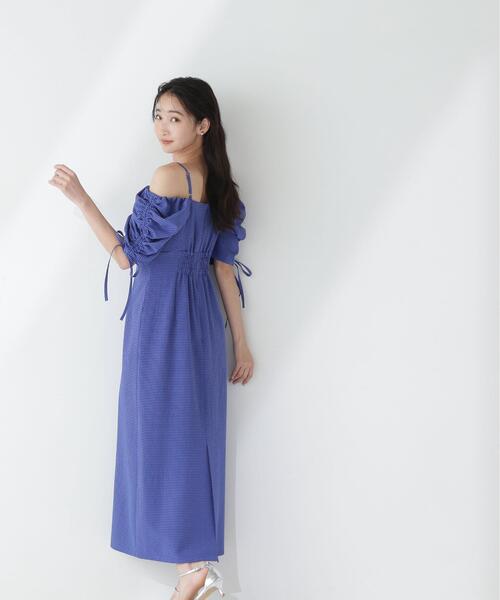NATURAL BEAUTY BASIC(ナチュラルビューティーベーシック)の「◇サッカーオフショルIラインワンピース(ワンピース・レディース・ブルー系その他/ブラック系その他・P/S/MEDIUM)」の2枚目の写真
