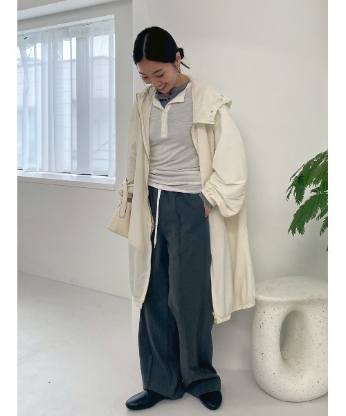 Mila Owen（ミラオーウェン）の「ウール混ヘンリーネックシアーロンT（Tシャツ/カットソー・レディース・ホワイト/イエロー/グレー/ブルー・0/1）」の9枚目の写真