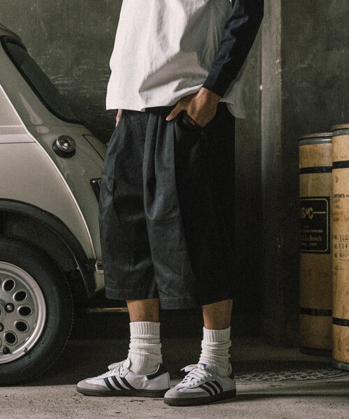 RED KAP（レッドキャップ）の「RED KAP/レッドキャップ 別注 2TUCK BAGGY WIDE TWILL SHORTS PANTS/バギーショートパンツ/ワイドフィット（その他パンツ・メンズ・ブラウン/ベージュ/ブラック/チャコールグレー・MEDIUM/LARGE）」の12枚目の写真