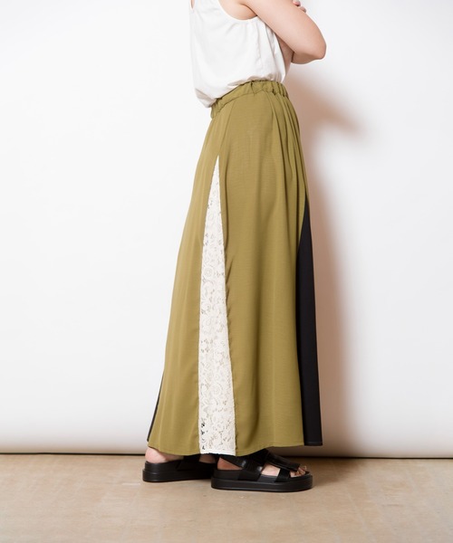 OSMOSIS（オズモーシス）の「カラーブロックフレアースカート