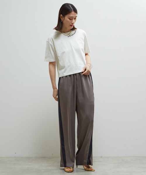 SOFFITTO(ソフィット)の「製品染コンパクトロゴ入りTシャツ(Tシャツ/カットソー・レディース・チャコールグレー/ホワイト/ミント・FREE)」の13枚目の写真