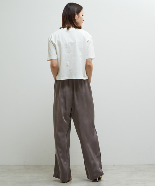 SOFFITTO(ソフィット)の「製品染コンパクトロゴ入りTシャツ(Tシャツ/カットソー・レディース・チャコールグレー/ホワイト/ミント・FREE)」の8枚目の写真