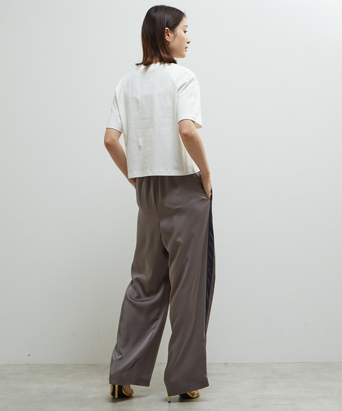 SOFFITTO(ソフィット)の「製品染コンパクトロゴ入りTシャツ(Tシャツ/カットソー・レディース・チャコールグレー/ホワイト/ミント・FREE)」の7枚目の写真