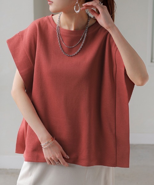 HUG.U（ハグユー）の「＜選べる3タイプ＞ 二の腕カバーTシャツ（Tシャツ/カットソー・レディース・ブラック/ライトベージュ/スカイブルー/ダークグレー/イエロー/レッド/ホワイト/ブルー系その他2/イエロー系その他2/イエロー系その他/ホワイト系その他/ブラック系その他/ベージュ系その他/レッド系その他2/ブルー系その他/グレー系その他2/ホワイト系その他2/レッド系その他/ベージュ系その他2/グレー系その他/ブラック系その他2・FREE）」の21枚目の写真