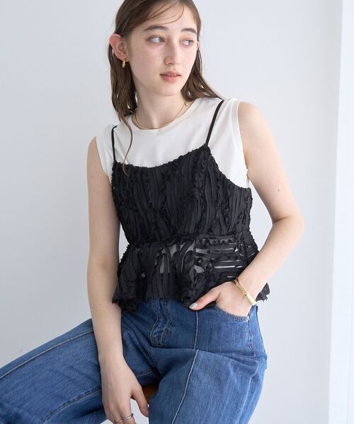 YECCA VECCA（イェッカヴェッカ）の「チュールバテンレースオーバーキャミ（キャミソール・レディース・アイボリー/ブラック・FREE）」の5枚目の写真