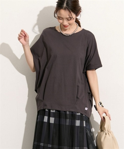 nissen(ニッセン)の「【接触冷感】綿100%USAコットン裾タックプルオーバー(Tシャツ/カットソー・レディース・チャコール/オフホワイト/グレイッシュベージュ/サックスブルー・M/L)」の9枚目の写真
