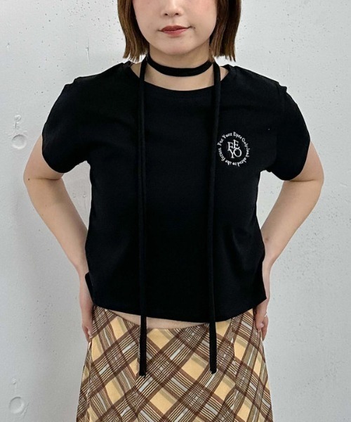 archives(アルシーヴ)の「チョーカー付刺繍チビTee(Tシャツ/カットソー・レディース・ピンク/ブラック/オフホワイト・MEDIUM)」の21枚目の写真