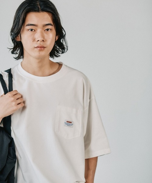 BAYFLOW(ベイフロー)の「【接触冷感・吸水速乾】クールタッチピグメント半袖Tシャツ(Tシャツ/カットソー・メンズ・チャコールグレー/オフホワイト/ブラウン/ブルーグリーン・LARGE/MEDIUM)」の11枚目の写真