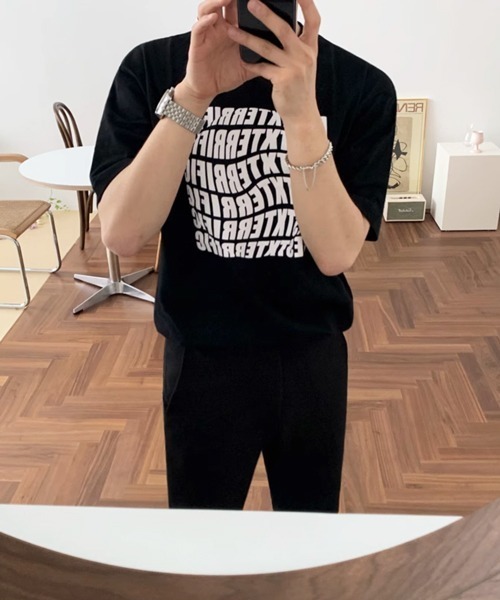 NOWLE(ノウル)の「【NOWLE】ウェーブロゴ クルーネック 半袖 Tシャツ(Tシャツ/カットソー・メンズ・ブラック/レッド・MEDIUM/LARGE/X-LARGE)」の21枚目の写真