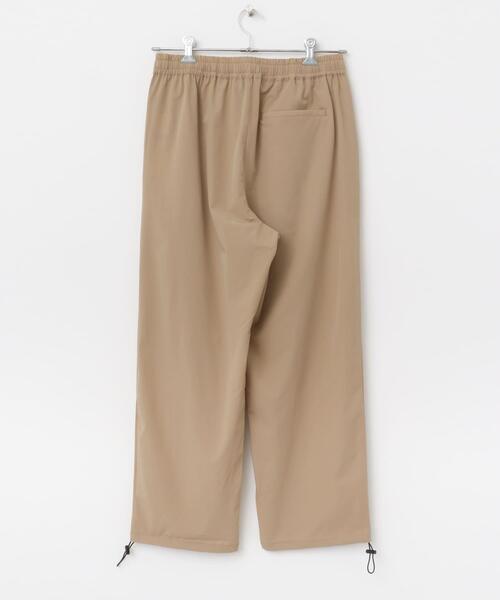 ITEMS URBANRESEARCH（アイテムズ アーバンリサーチ）の「ナイロンストレッチイージーパンツ（その他パンツ・メンズ・ベージュ/カーキ/ブラック・MEDIUM/LARGE）」の11枚目の写真